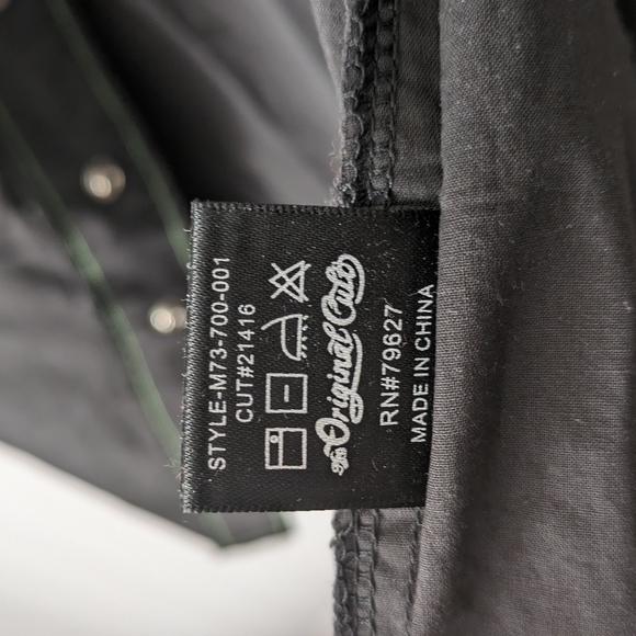 Lip Service Men's black sleeveless snap button shirt - Picture 2 of 9